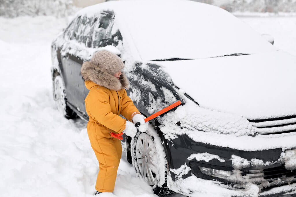 Jak dbać o samochód zimą