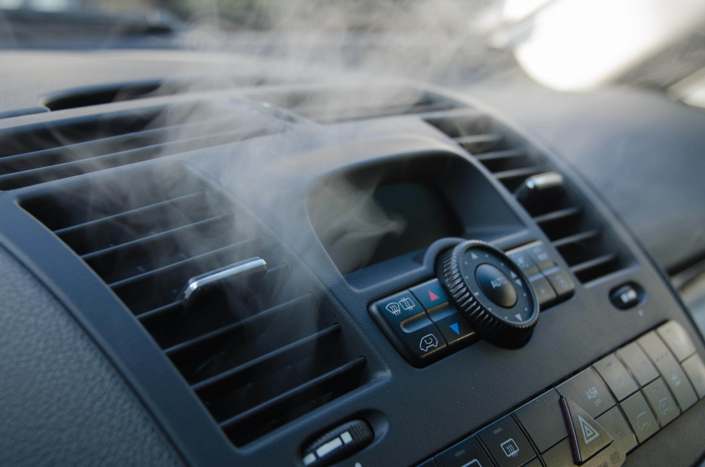 Co daje i jak przeprowadzić ozonowanie samochodu