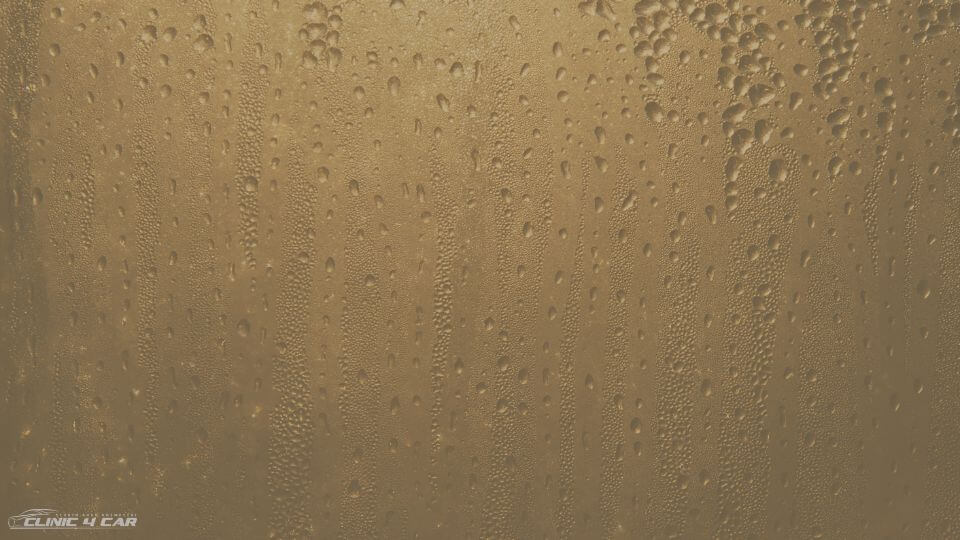 Domowe sposoby na zaparowane szyby w aucie 