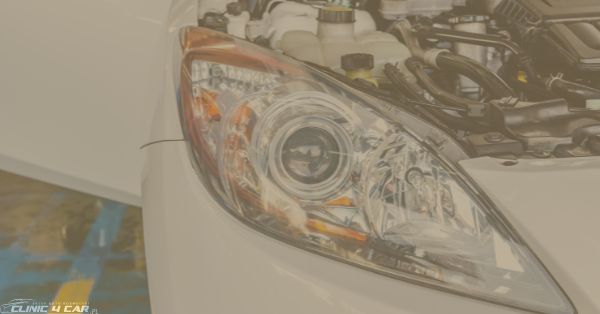 Jak wyczyścić reflektory samochodowe?