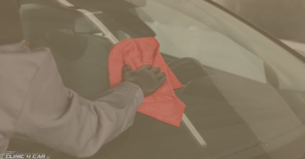 Polerowanie szyby przedniej. Jak to zrobić szybko, tanio i skutecznie? 