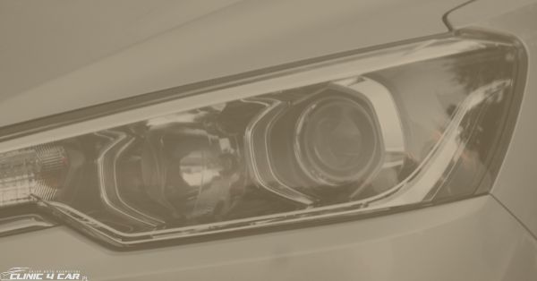 Żółte lampy w samochodzie jak wyczyścić? 